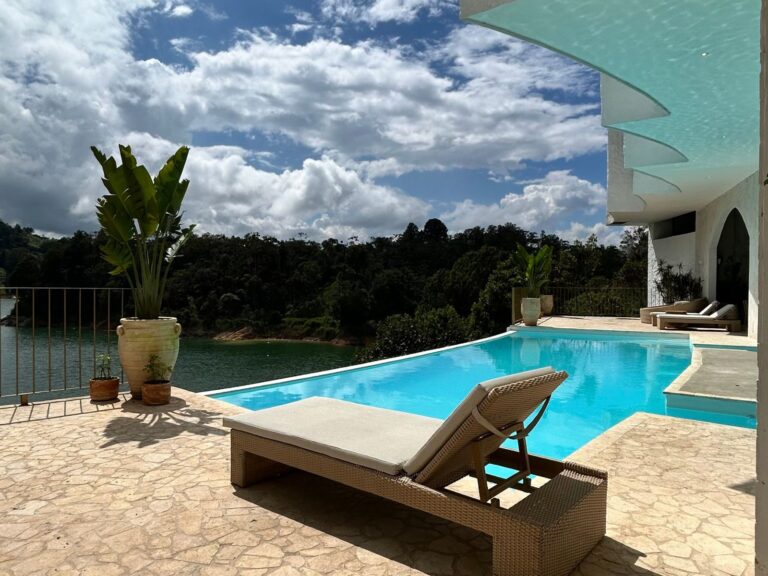 WhatsApp Image 2025-10-22 at 4.18.32 PM (2)